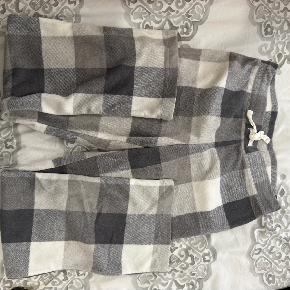 Old Navy Gray and Cream Plaid Lounge Pants